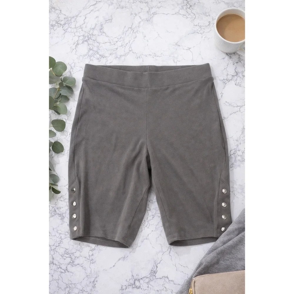 New Torrid Active Bike Shorts Pull On Stretch Cotton Knit Snap Gray Size 0 Large